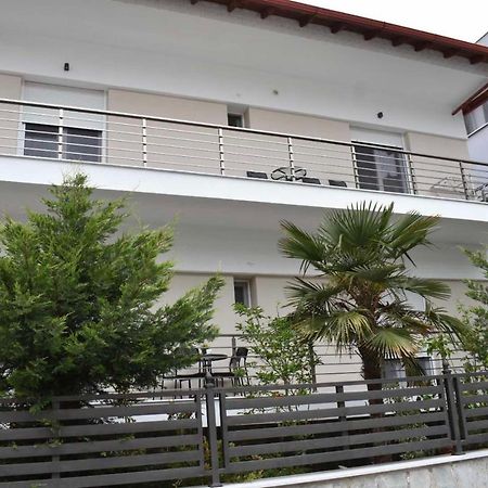 Davidana Deluxe Apartments Nea Kallikrateia Exterior foto