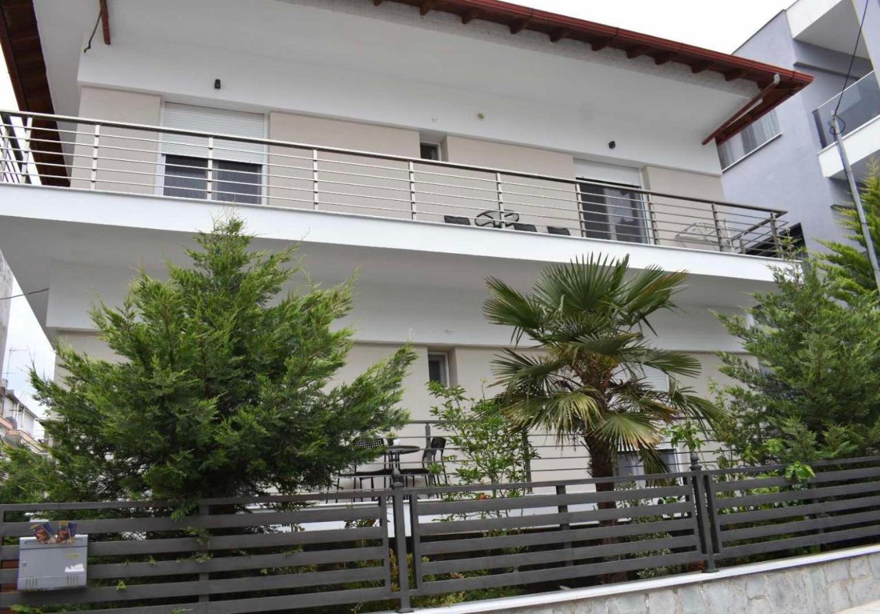 Davidana Deluxe Apartments Nea Kallikrateia Exterior foto