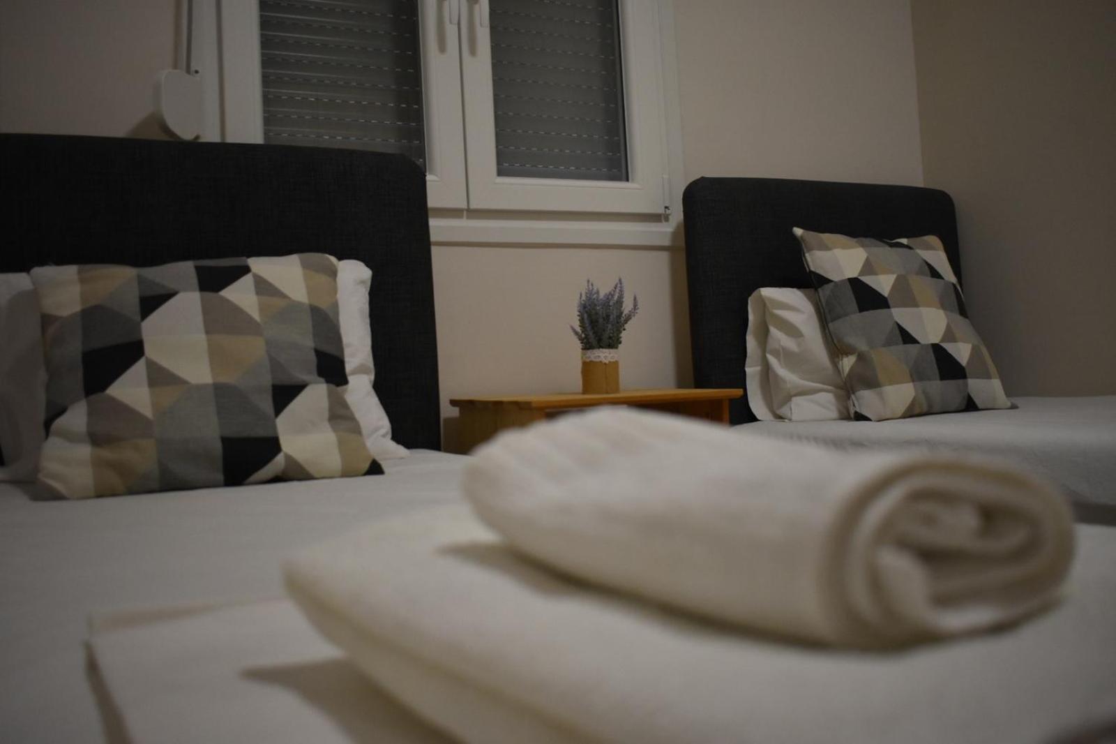 Davidana Deluxe Apartments Nea Kallikrateia Zimmer foto